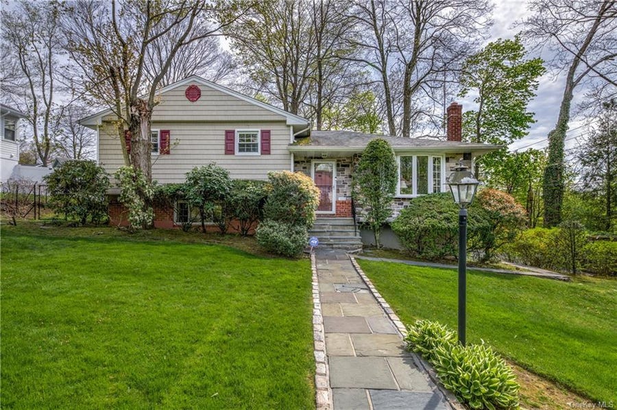 Property photo for 1 Skytop Road, Greenburgh, NY