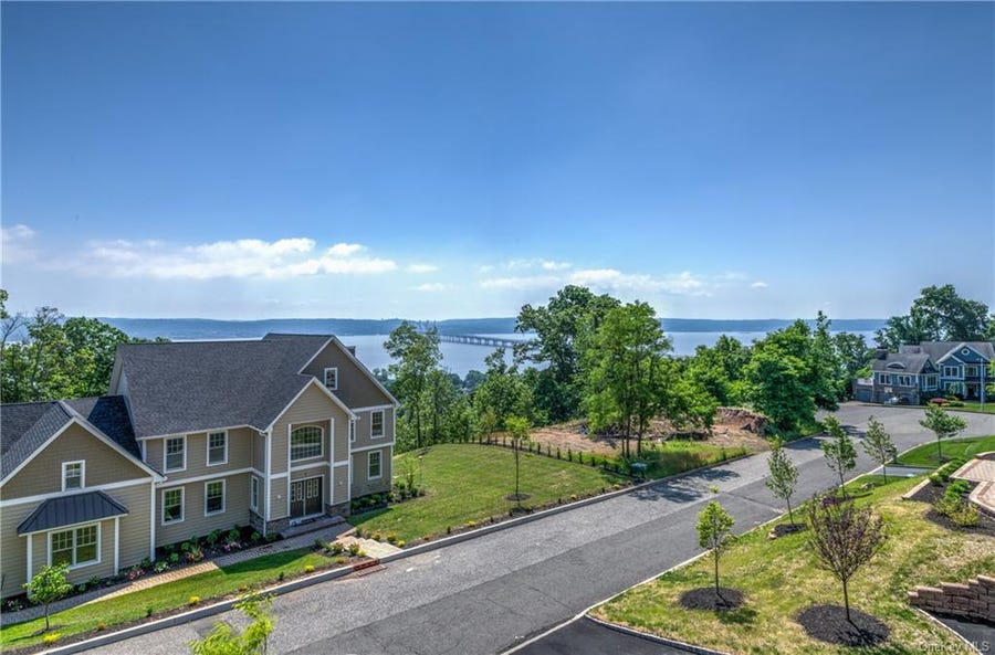 Property photo for 3 Willow Court, Orangetown, NY